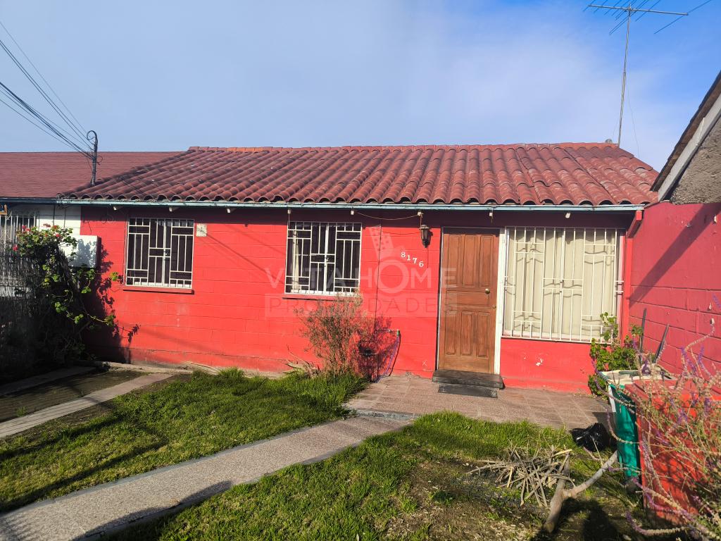 CASA 4D 2B ESTACIONAMIENTO VILLA STA ADELA